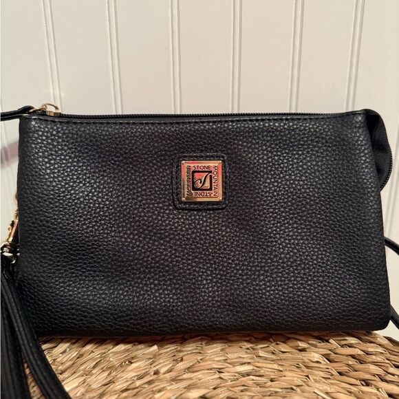 Stone Mountain Elegant Black Leather Crossbody Bag - Great Condition - Picture 2 of 16